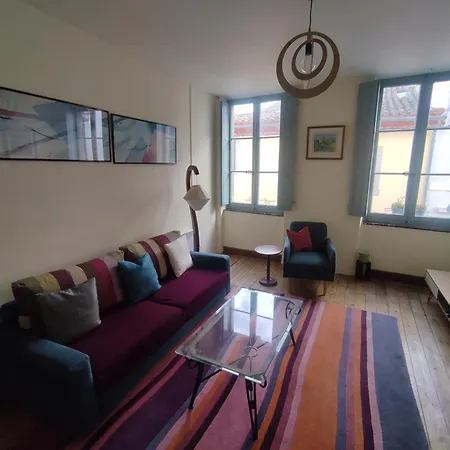 Town House, Rue Barbes * カルカソンヌ
