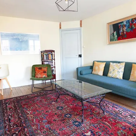 דירה Town House, Rue Barbes *