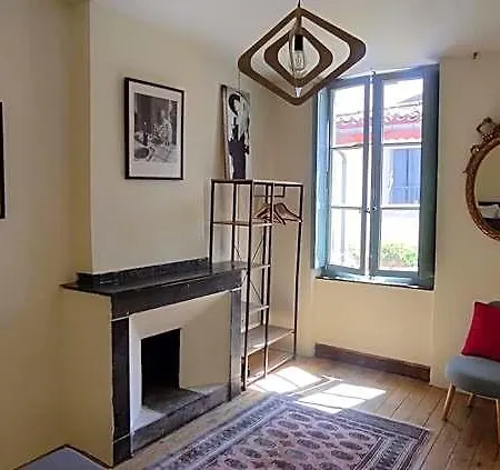 Town House, Rue Barbès Appartement