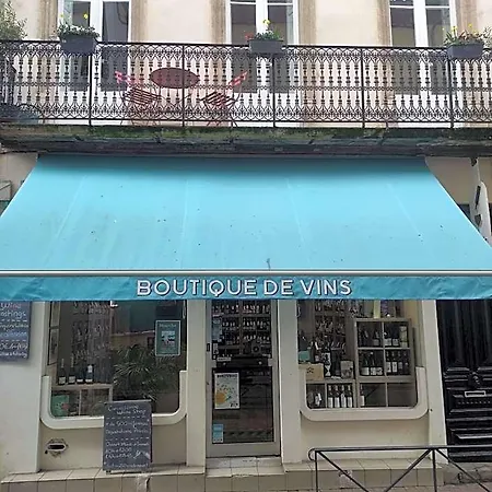 Town House, Rue Barbès